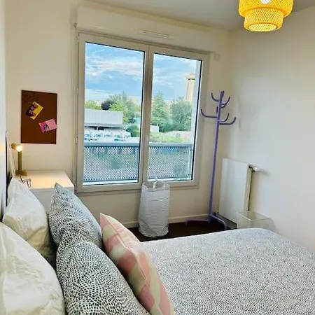 4 Bdrm 4 Bth M8 Et Rer D Apartment *