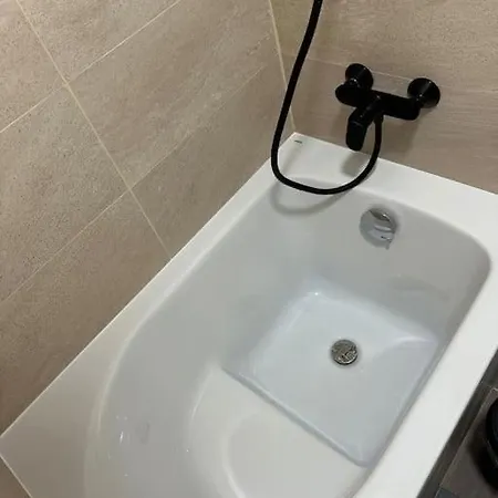 Apartment 4 Bdrm 4 Bth M8 Et Rer D