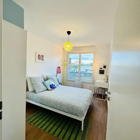 4 Bdrm 4 Bth M8 Et Rer D Apartment Creteil