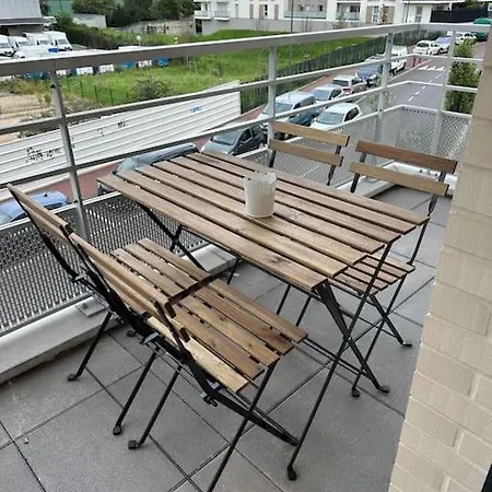 4 Bdrm 4 Bth M8 Et Rer D Apartment