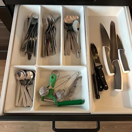 Apartment 4 Bdrm 4 Bth M8 Et Rer D *