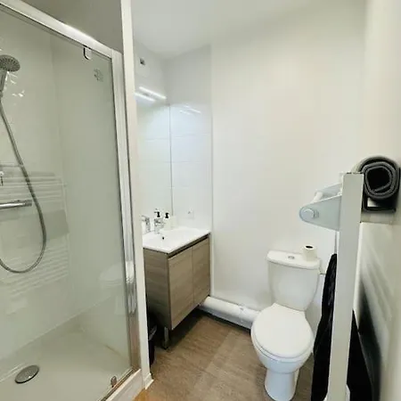 4 Bdrm 4 Bth M8 Et Rer D *